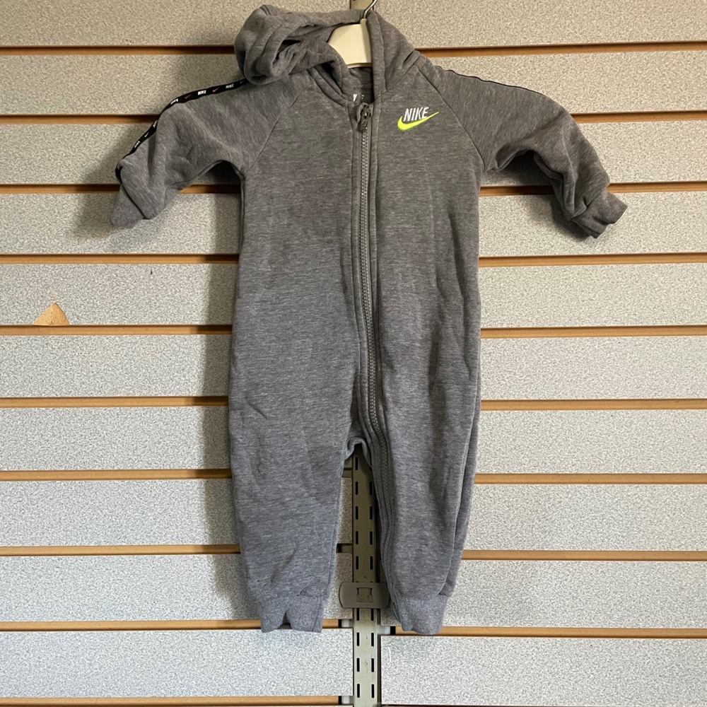 Nike Baby‎ Boys Gray Full Zip Hooded Sleeved Romper Tracksuit Infant 6-9 Months